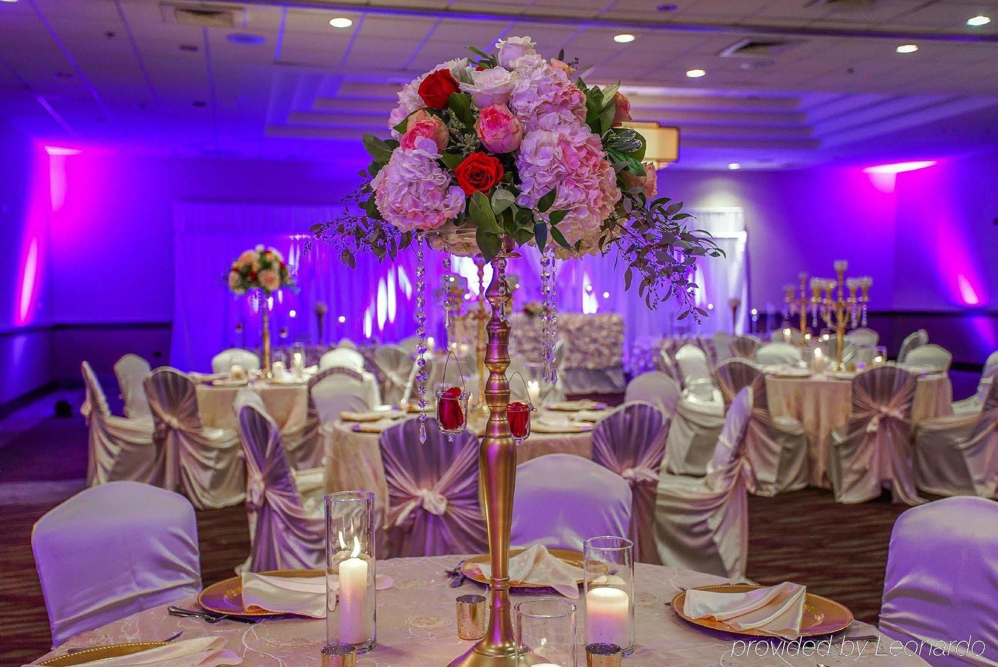 מלון Ramada By Wyndham סאות'פילד מראה חיצוני תמונה