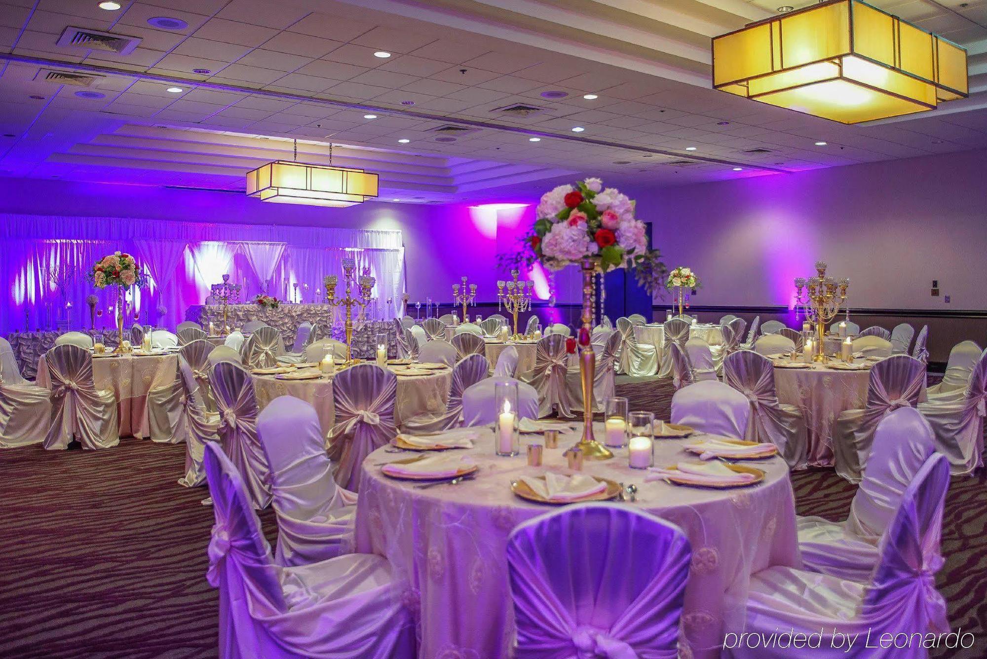 מלון Ramada By Wyndham סאות'פילד מראה חיצוני תמונה