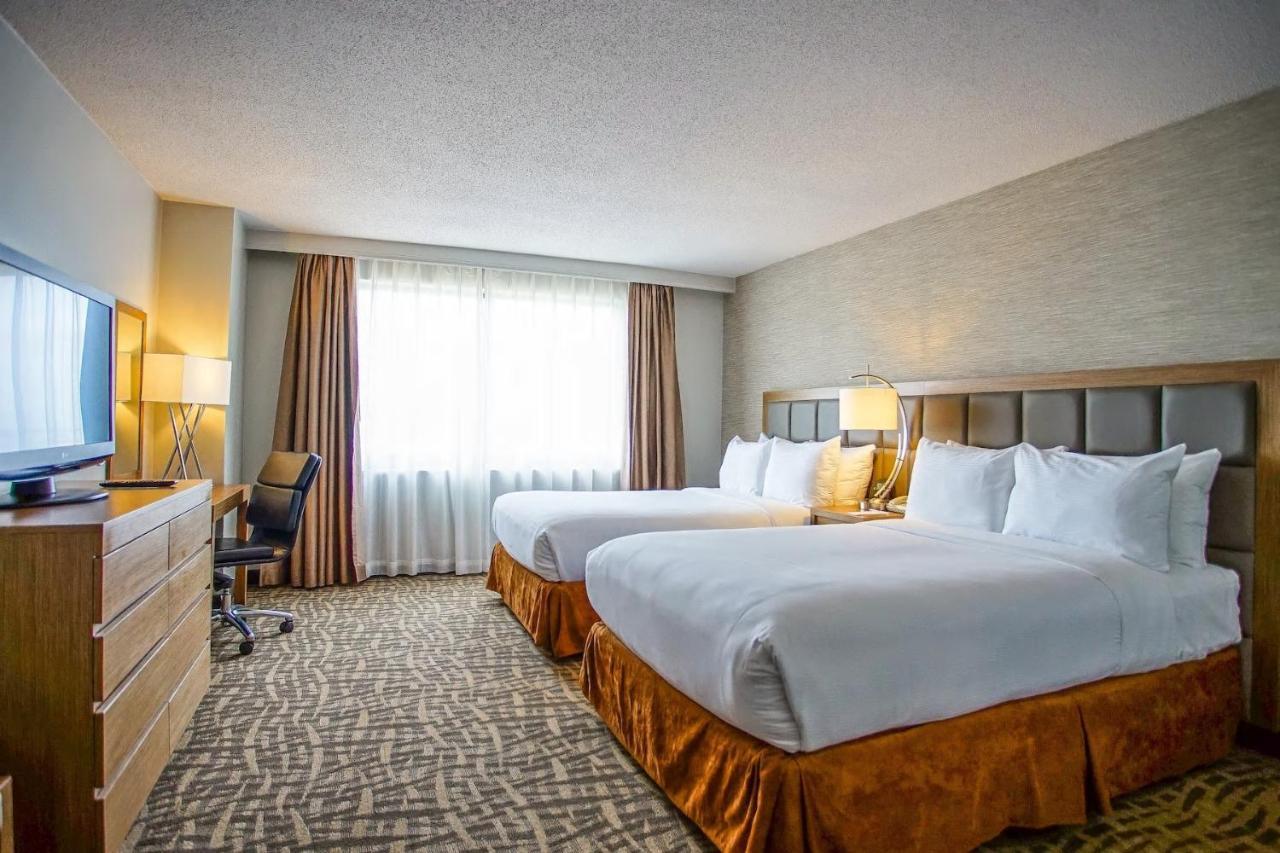 מלון Ramada By Wyndham סאות'פילד מראה חיצוני תמונה